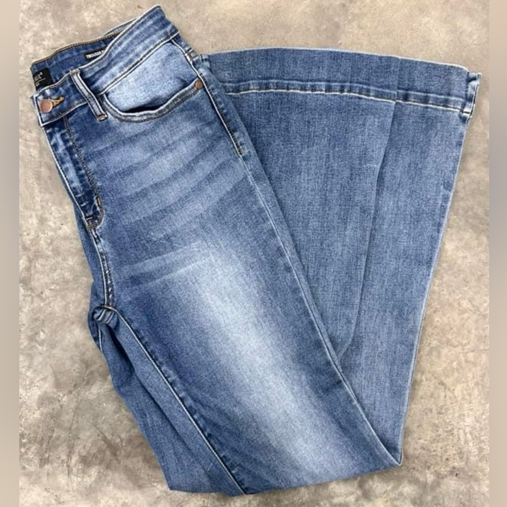 Judy Blue Trouser Flare Jeans - 11/30